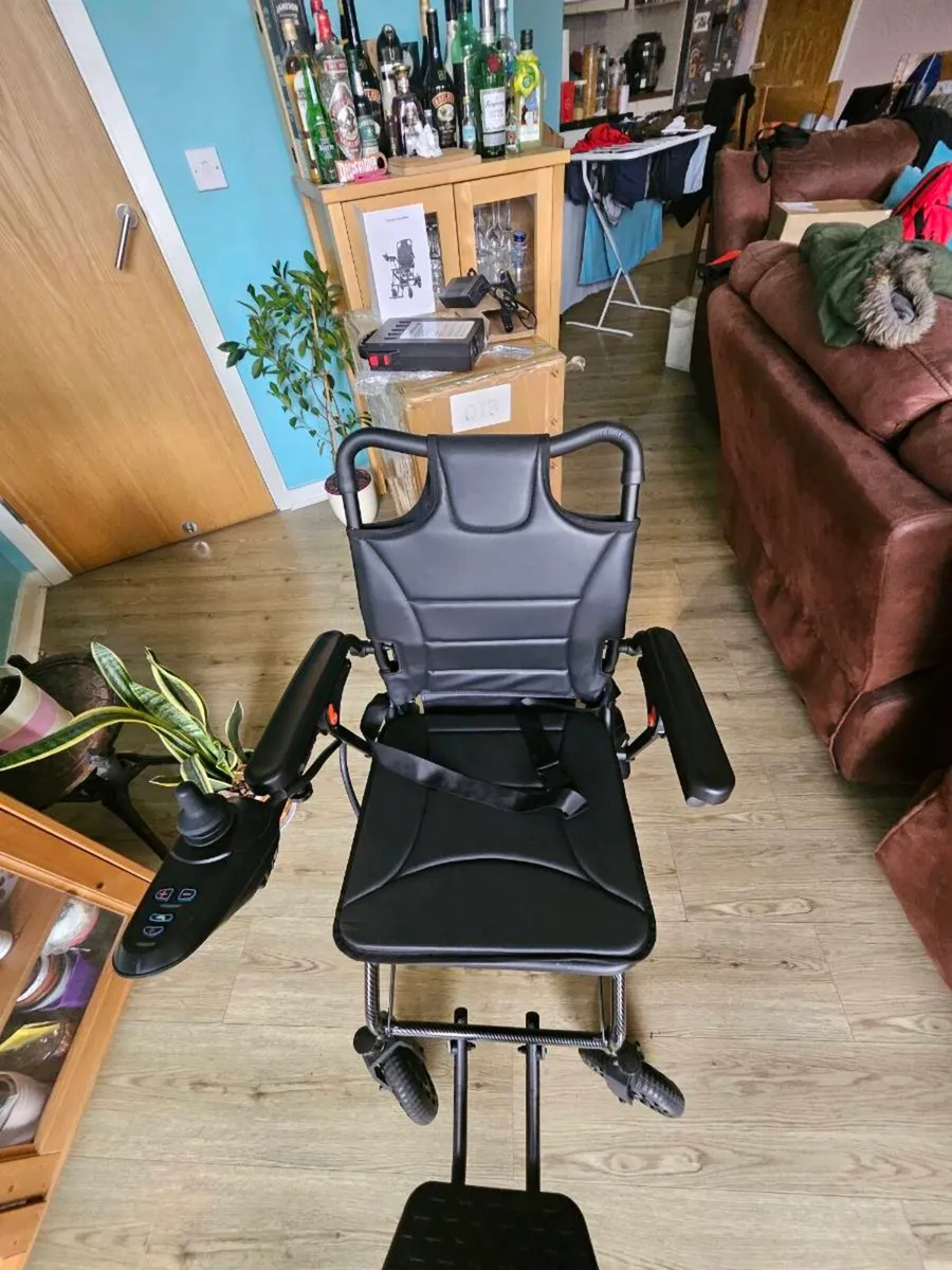 ByteTecpeak-DE D13 Electric Wheelchair | Like New - Image 3