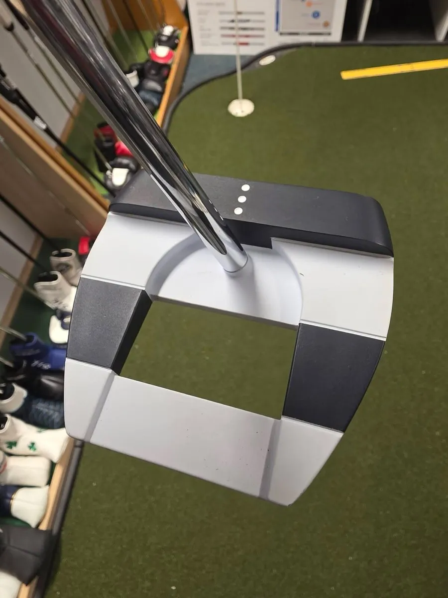 Odyssey Ai-One Square 2 Square Putter - Image 2