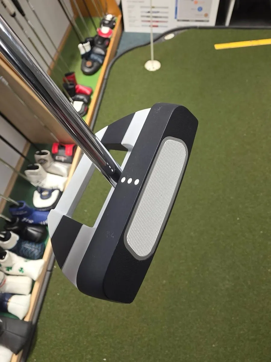 Odyssey Ai-One Square 2 Square Putter - Image 3