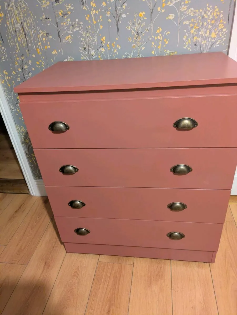 Chest of drawers - Image 1