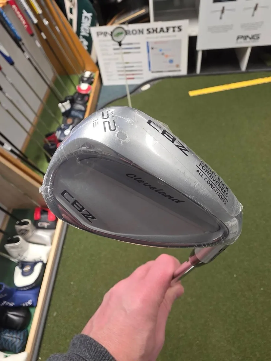 Brand New Cleveland CBZ Gap Wedge - Image 2