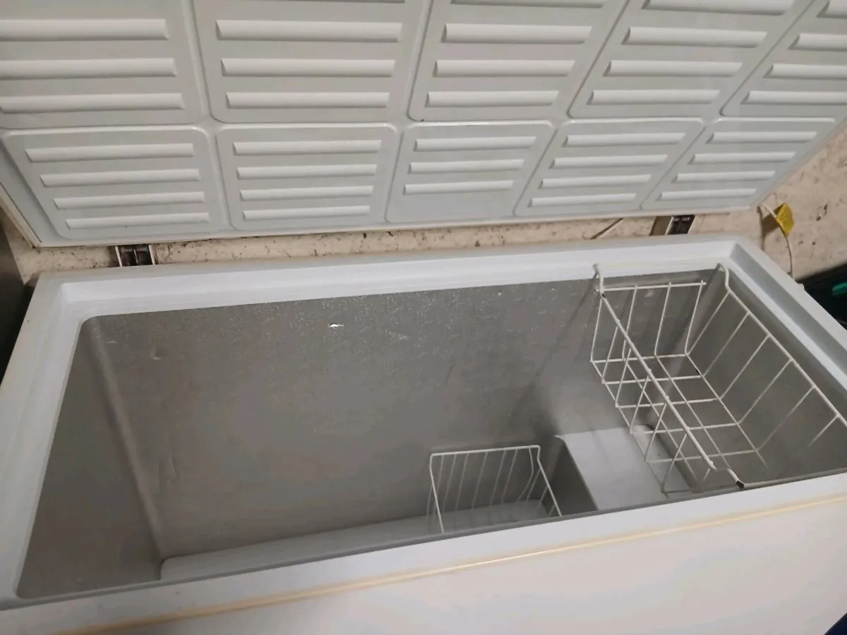 Chest Freezer for sale - Image 4