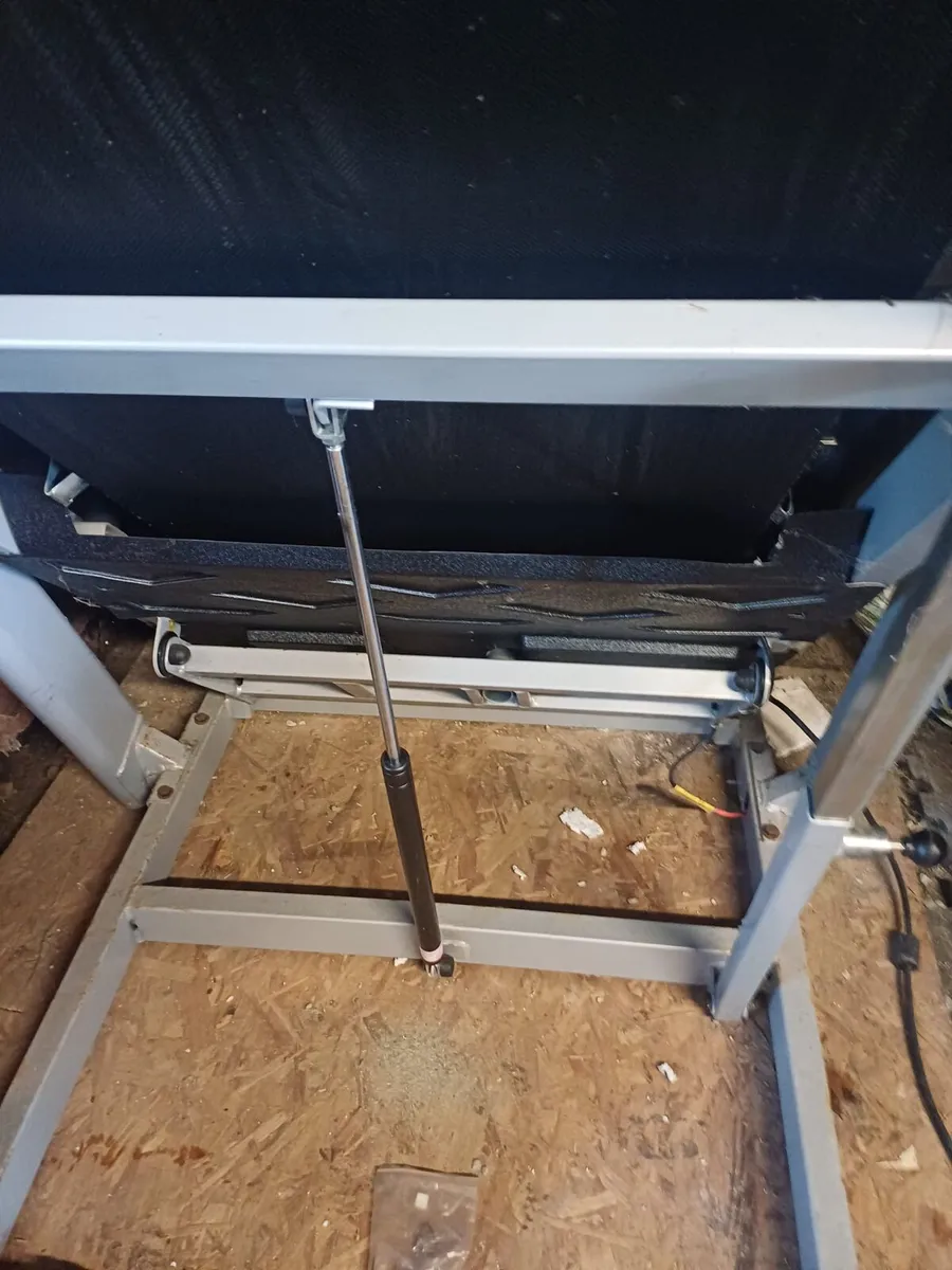 Treadmill - Image 4