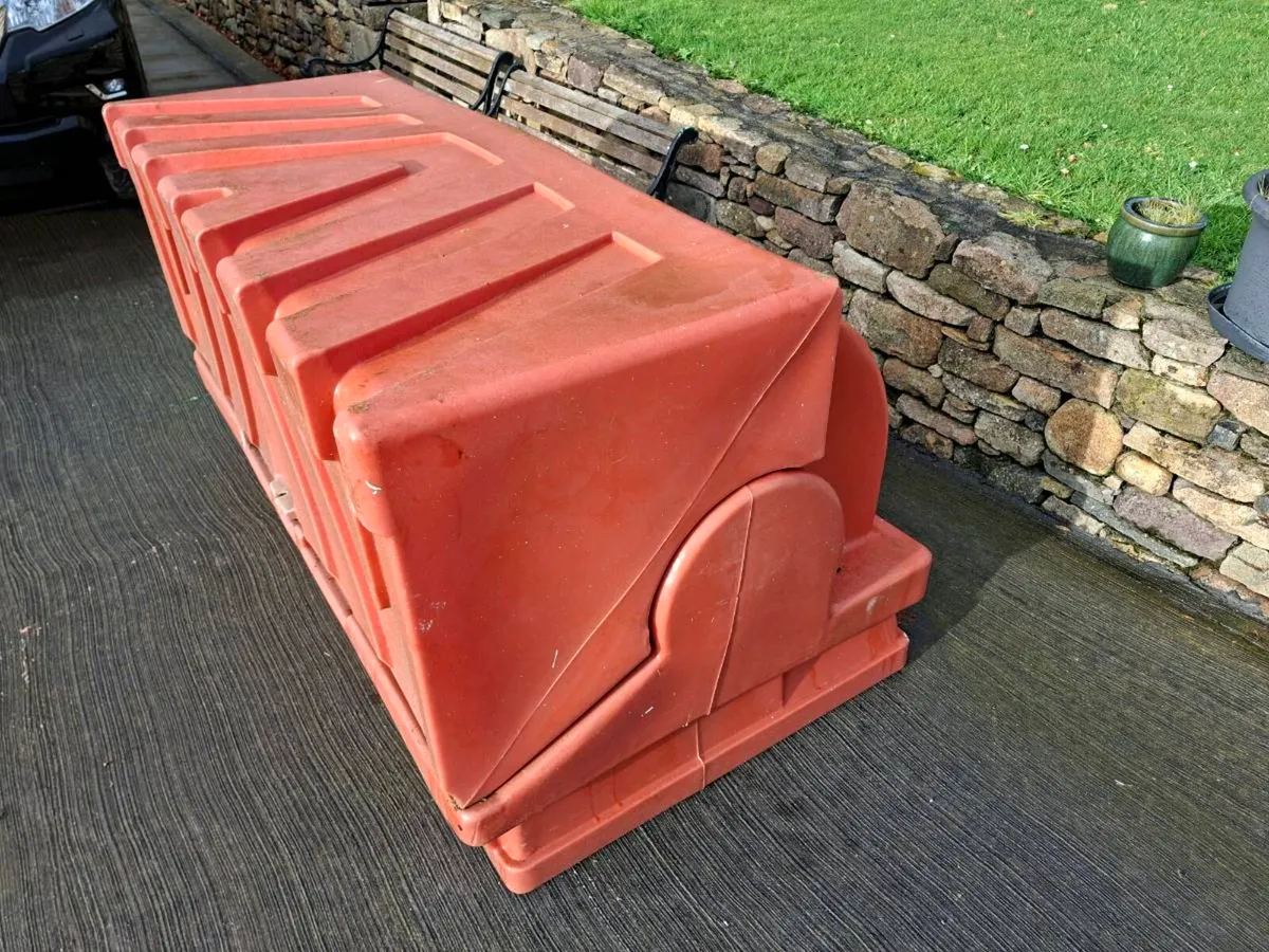 Fuel bunker - Image 3