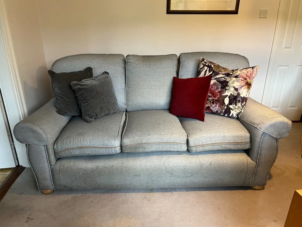 Couch - Image 1