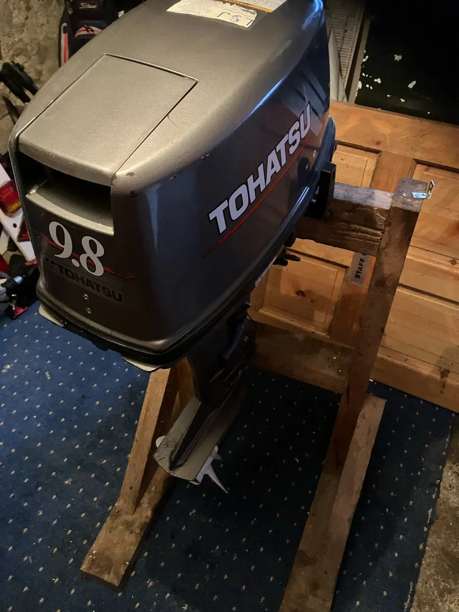 Tohatsu 9.8 S/S  Outboard. - Image 1