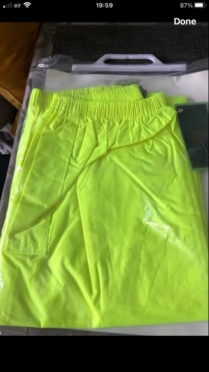 Mens rain bottoms size XL €10 - Image 3