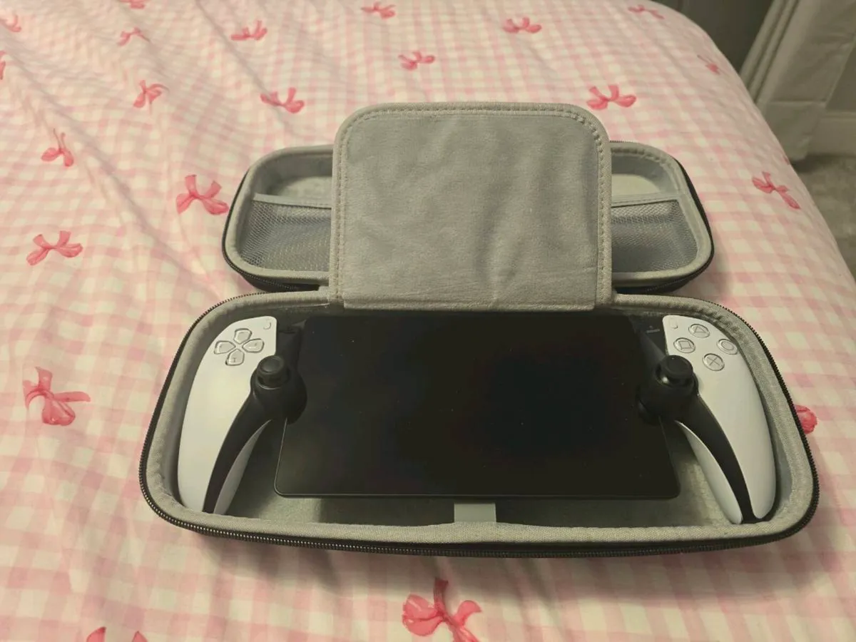 Playstation portal - Image 2