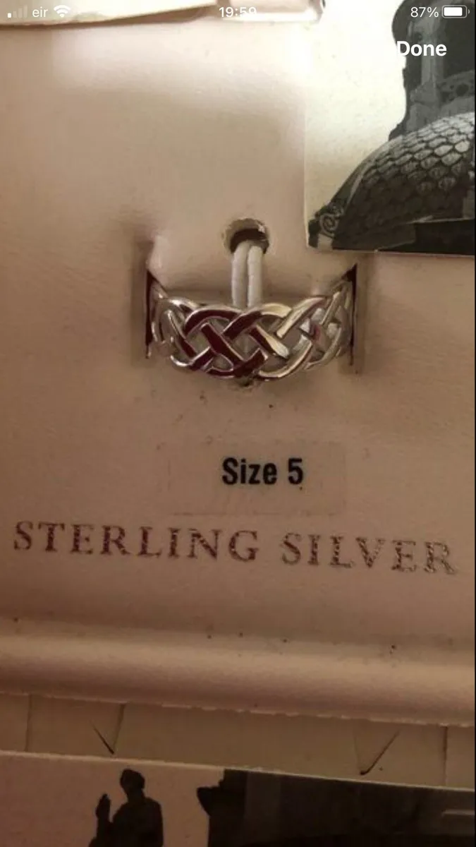 Girls new sliver ring size 5 €25 - Image 3