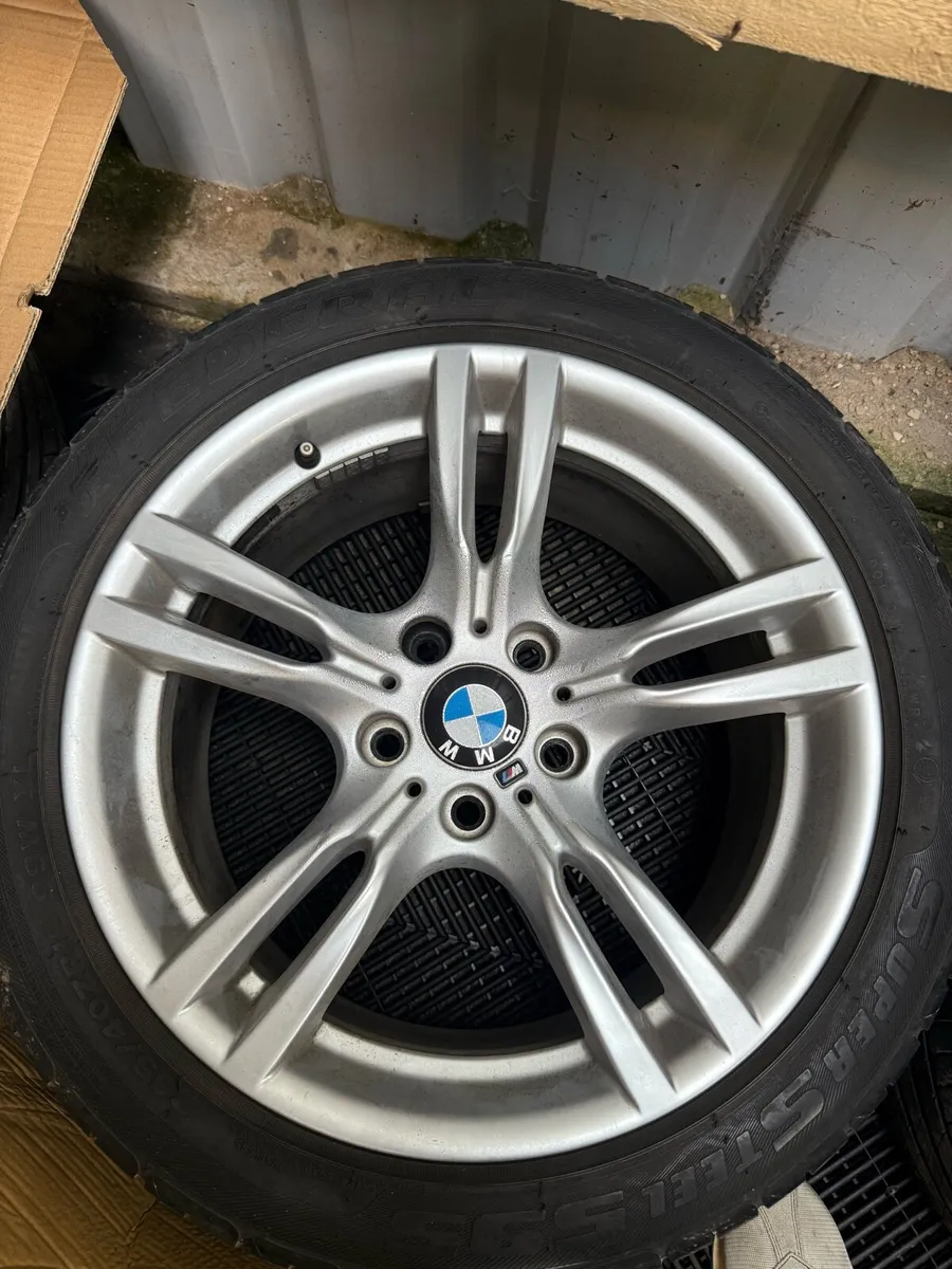18-inch Genuine BMW Style 400M alloy wheel - Image 4