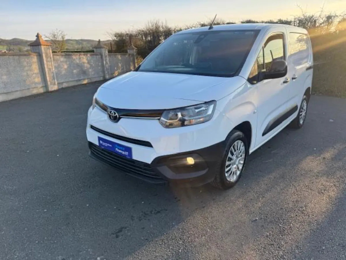 Toyota Proace City 1.5 - HIGH SPEC - NO VAT - Image 4