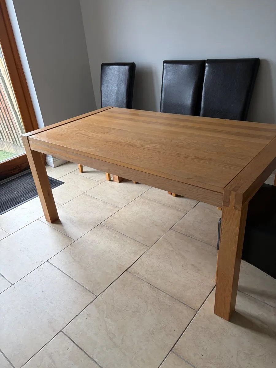 Dining Table and 6 chairs - Image 3