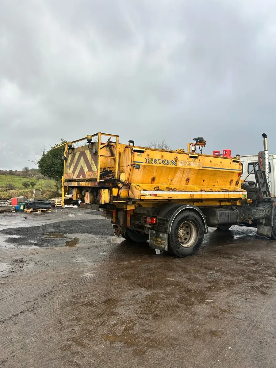 volvo hotbox lorry - Image 3