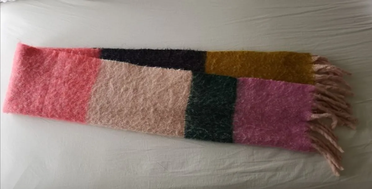 Women's Long Scarf - 4 pics - Image 2