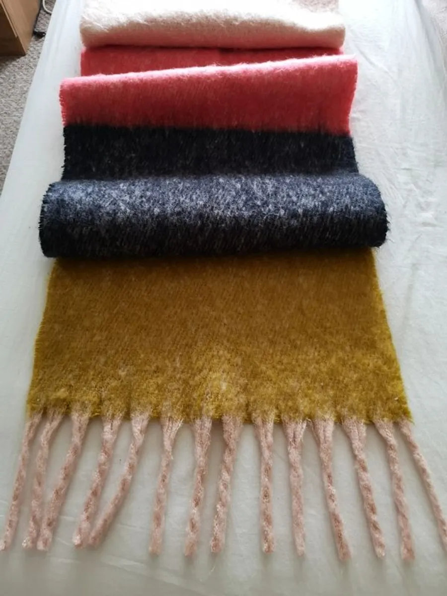 Women's Long Scarf - 4 pics - Image 4