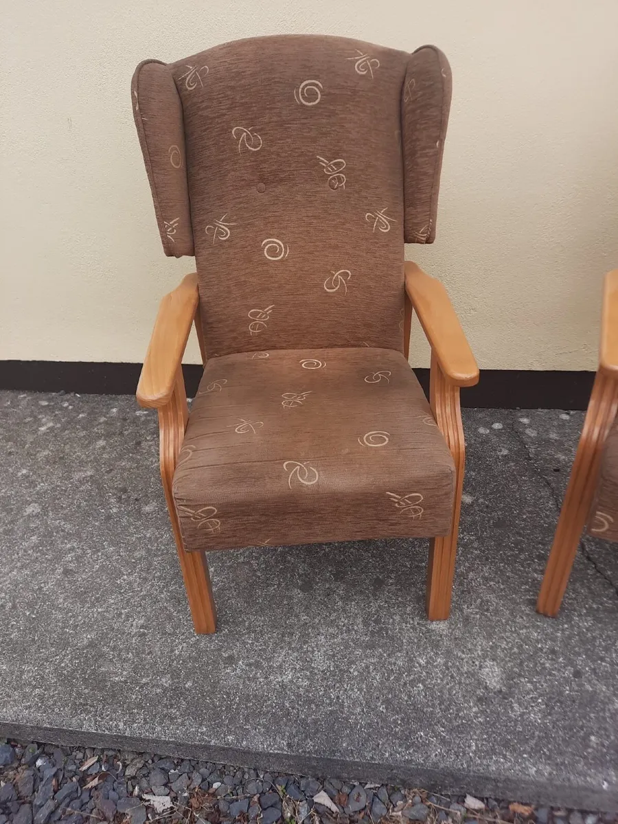 Orthopaedic arm chairs - Image 2