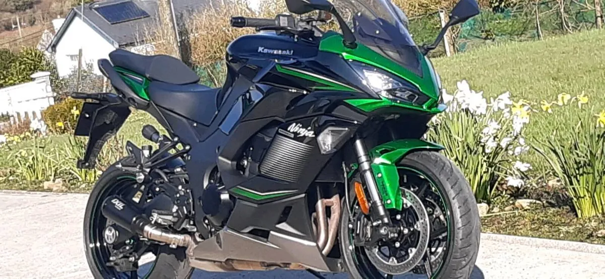 Kawasaki 1000SX - Image 1