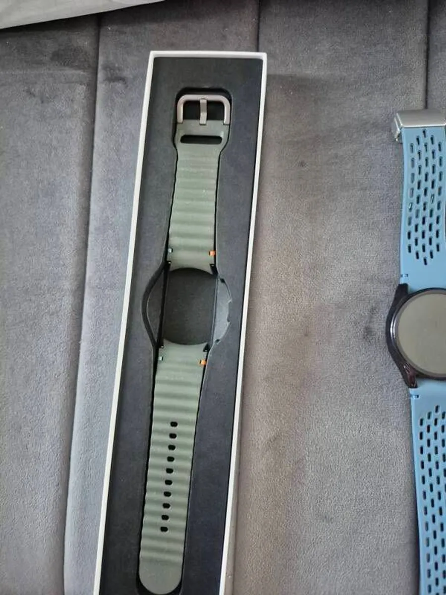 samsung galaxy 7 watch, brand new, seal broken on box - Image 2