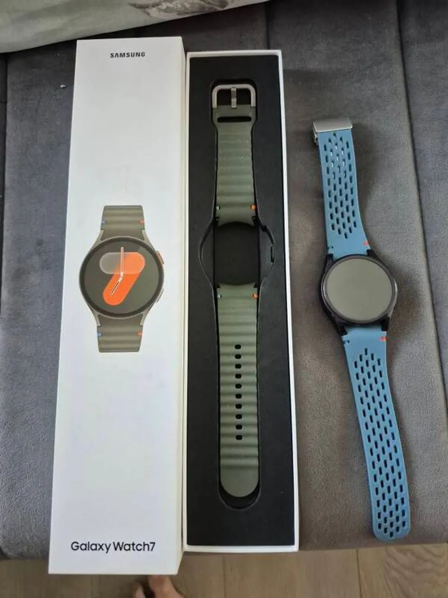 samsung galaxy 7 watch, brand new, seal broken on box - Image 3