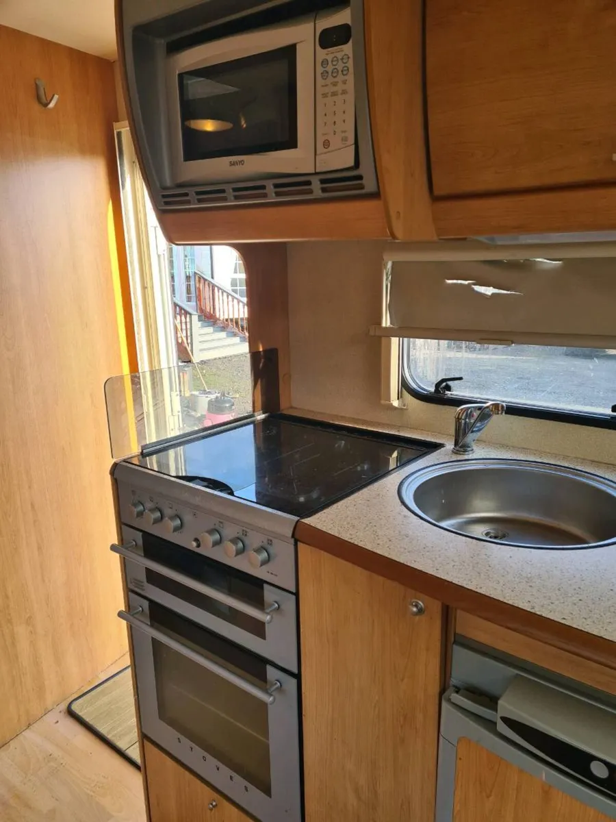 ACE jubilee caravan - Image 4