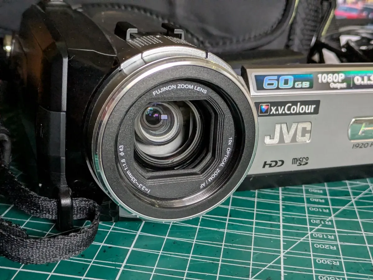 JVC 3CCD🌈 HD camcorder - Image 1