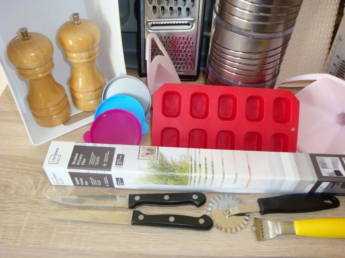 Mixed kitchen items bundle - Image 2