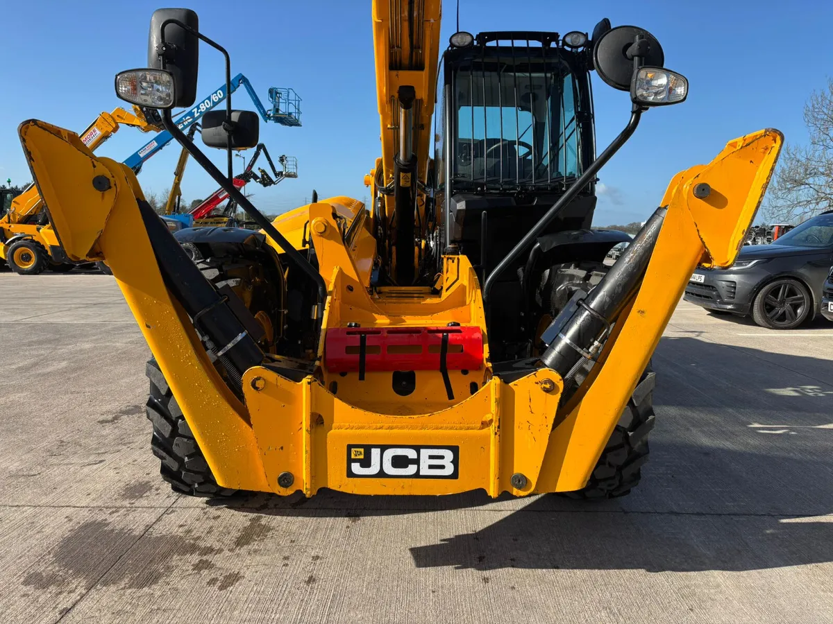 JCB 540-170  17M TELEHANDLER - Image 4