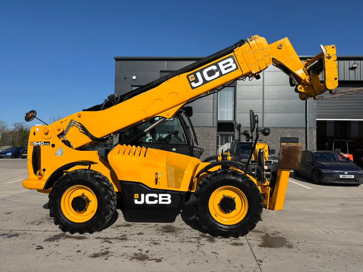 JCB 540-170  17M TELEHANDLER - Image 1