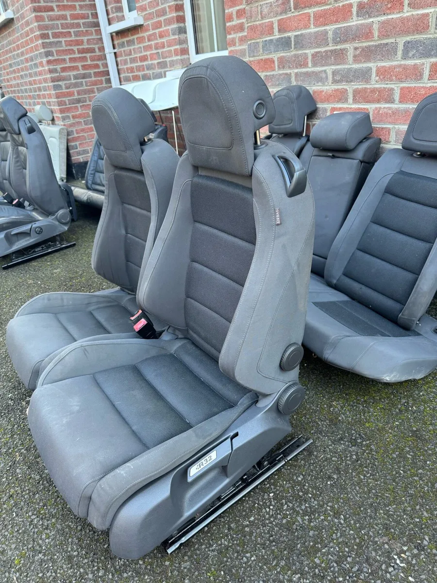 Mk5 golf r32 gti3 door leather and cloth seats - Image 3