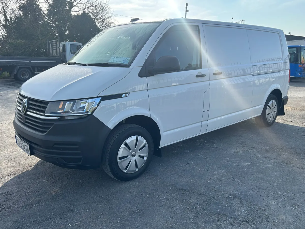 Volkswagen Transporter 2021 - Image 3