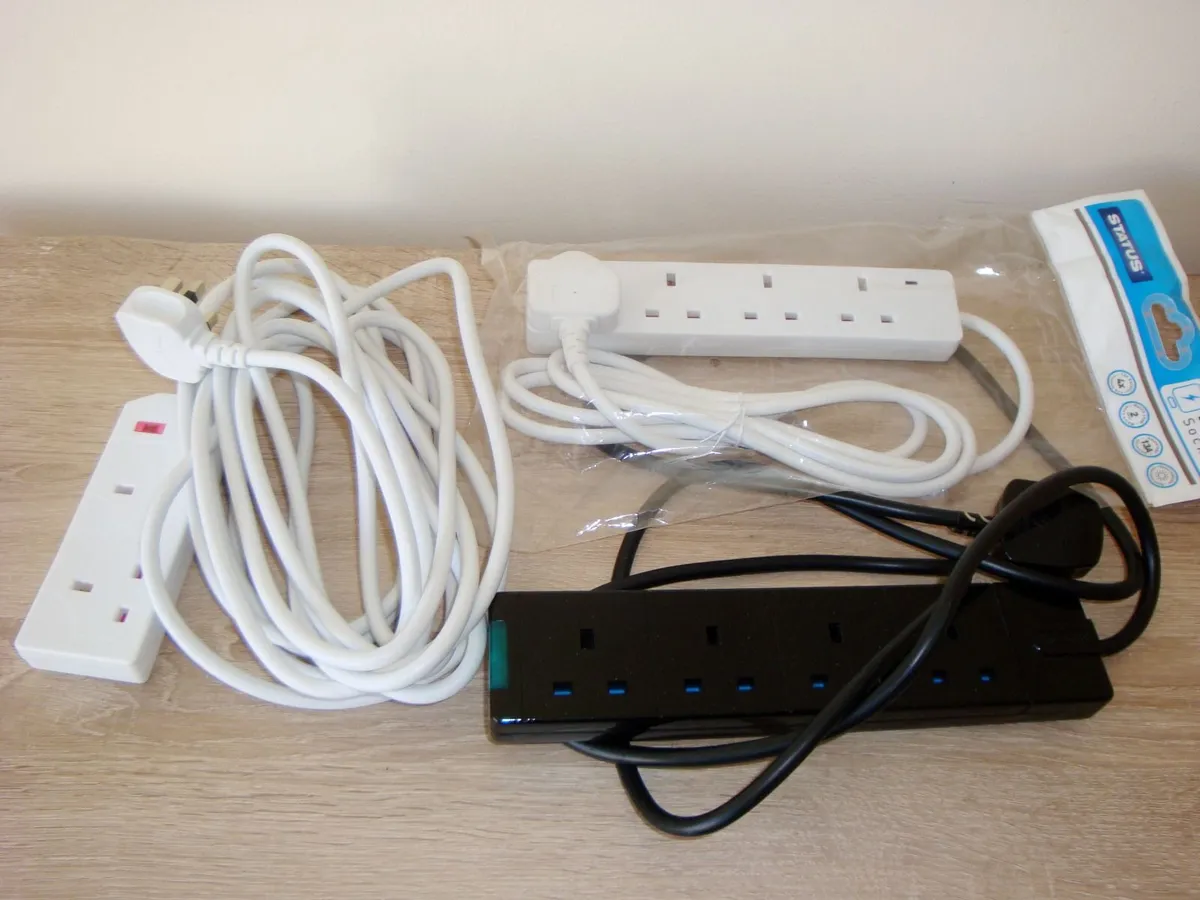 Three extension leads - Image 4