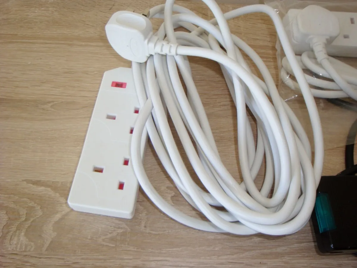 Three extension leads - Image 2