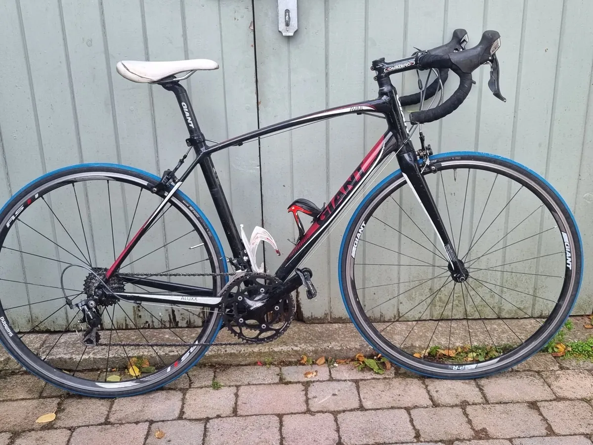 Giant avail road bike - Image 1