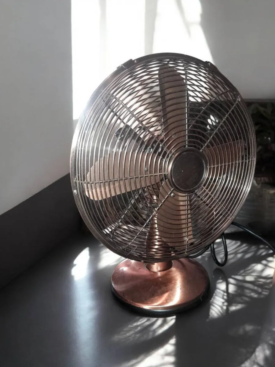 Large copper table fan - Image 1