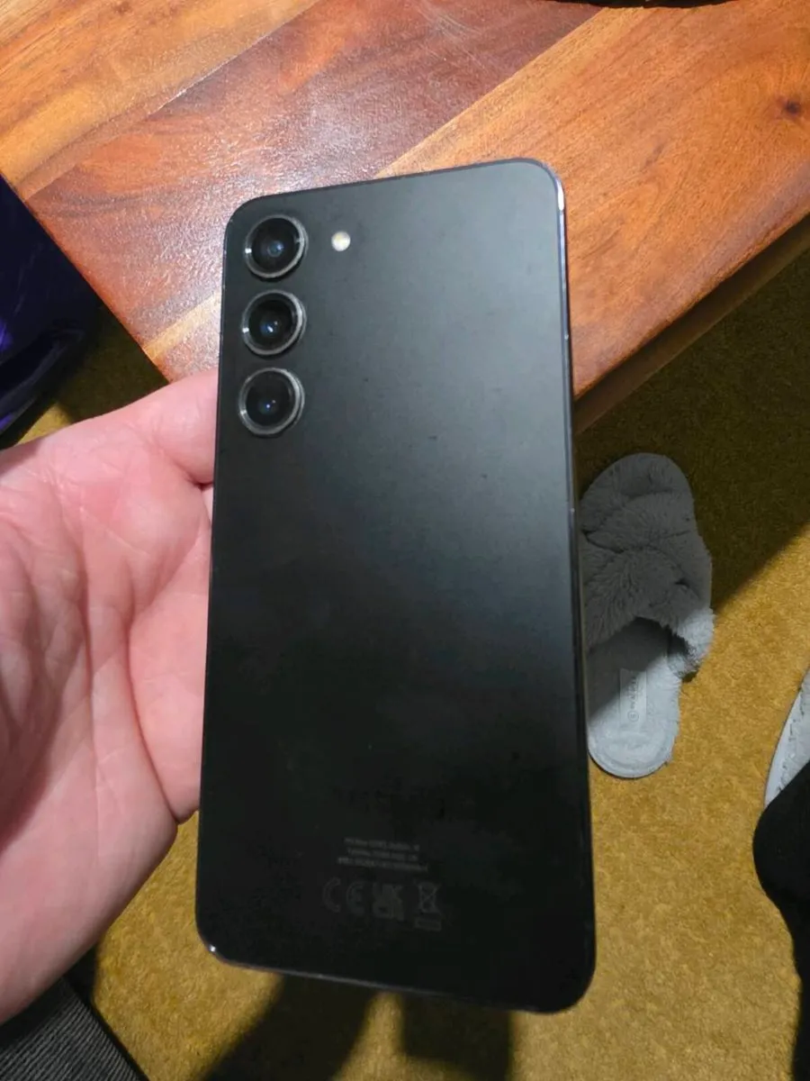 Samsung S23 - Image 2