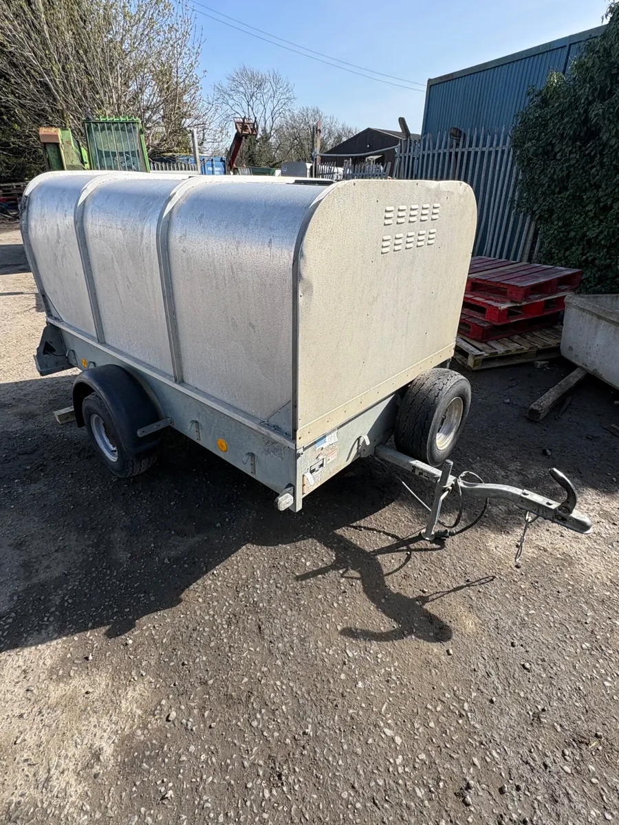 Ifor Williams P7E sheep trailer - Image 1