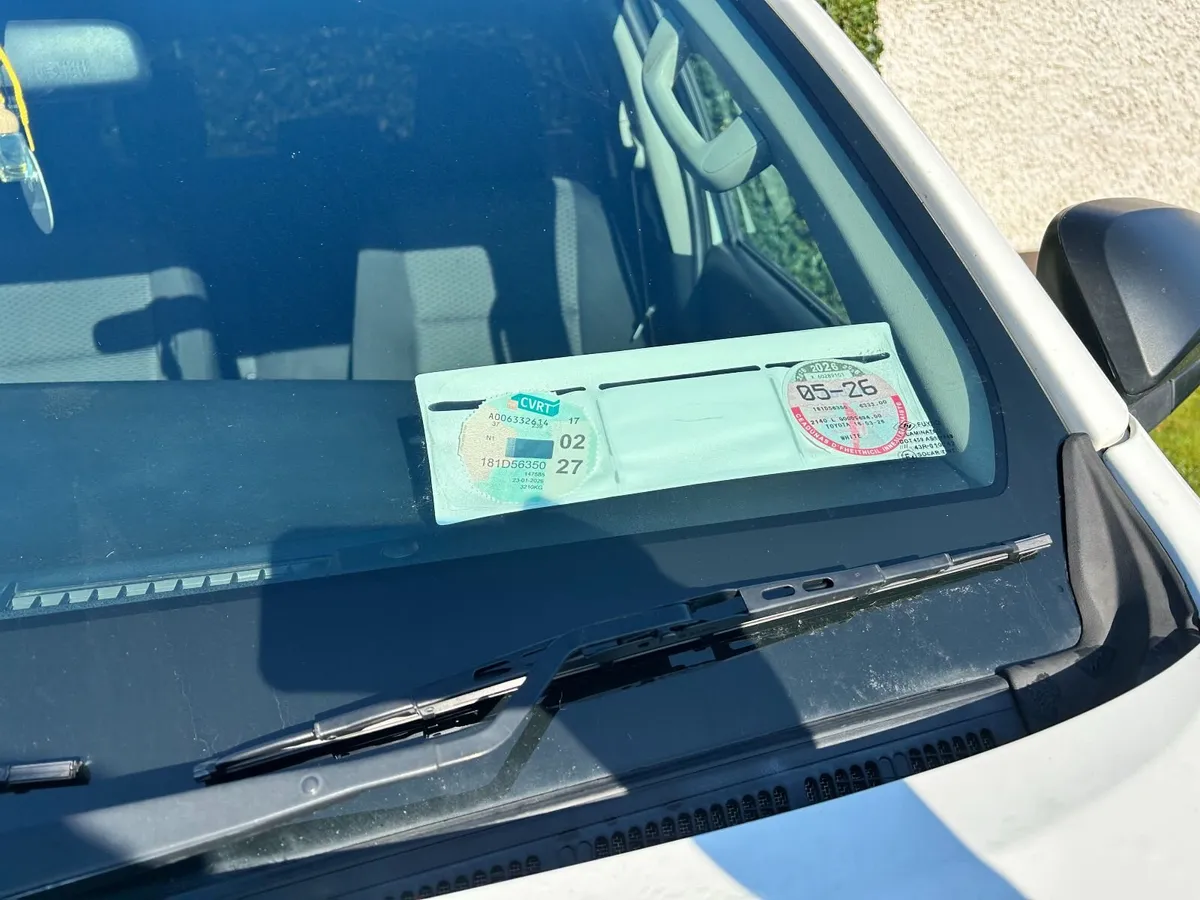 Toyota Hilux 2018 - Image 2