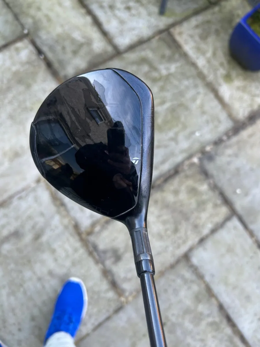 TaylorMade Stealth 2 left hand 3 wood - Image 1