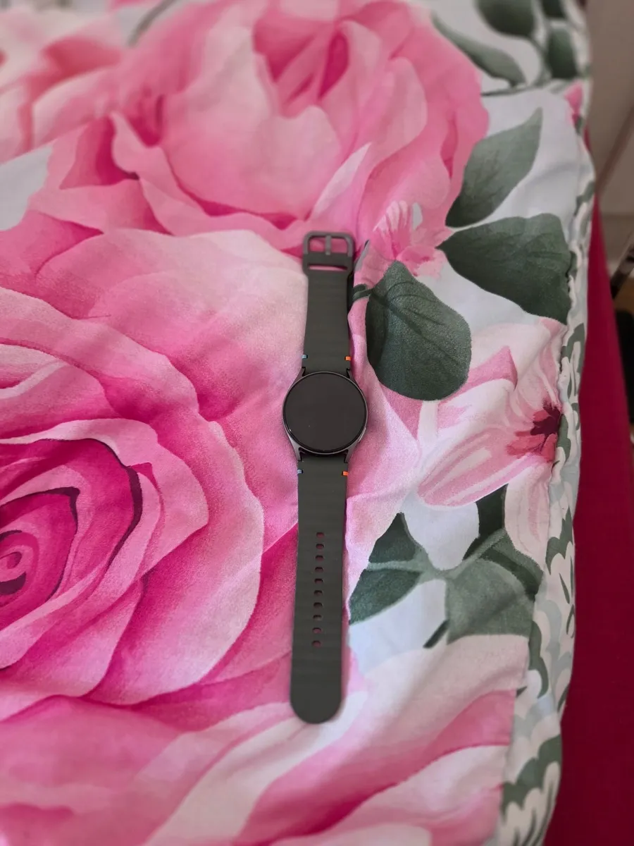 Smart watch - Image 2