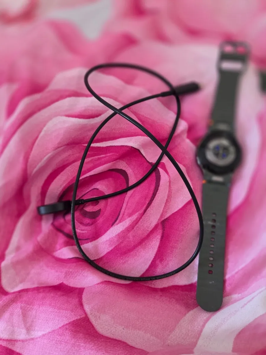 Smart watch - Image 1