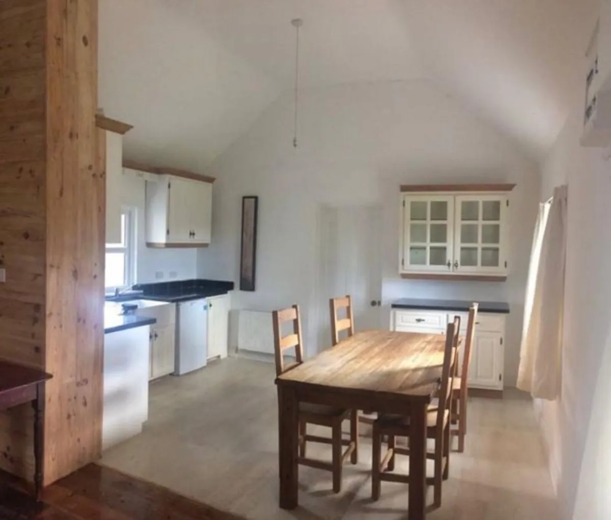 Dining Table +4 chairs - Image 2