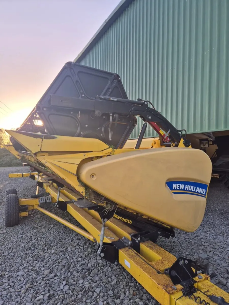 NEW HOLLAND CX8080 - Image 3