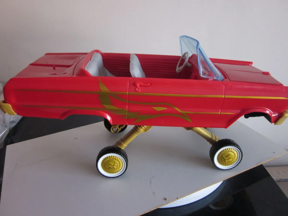 WWE Lucha LowRider withRey Mysterio - Image 4