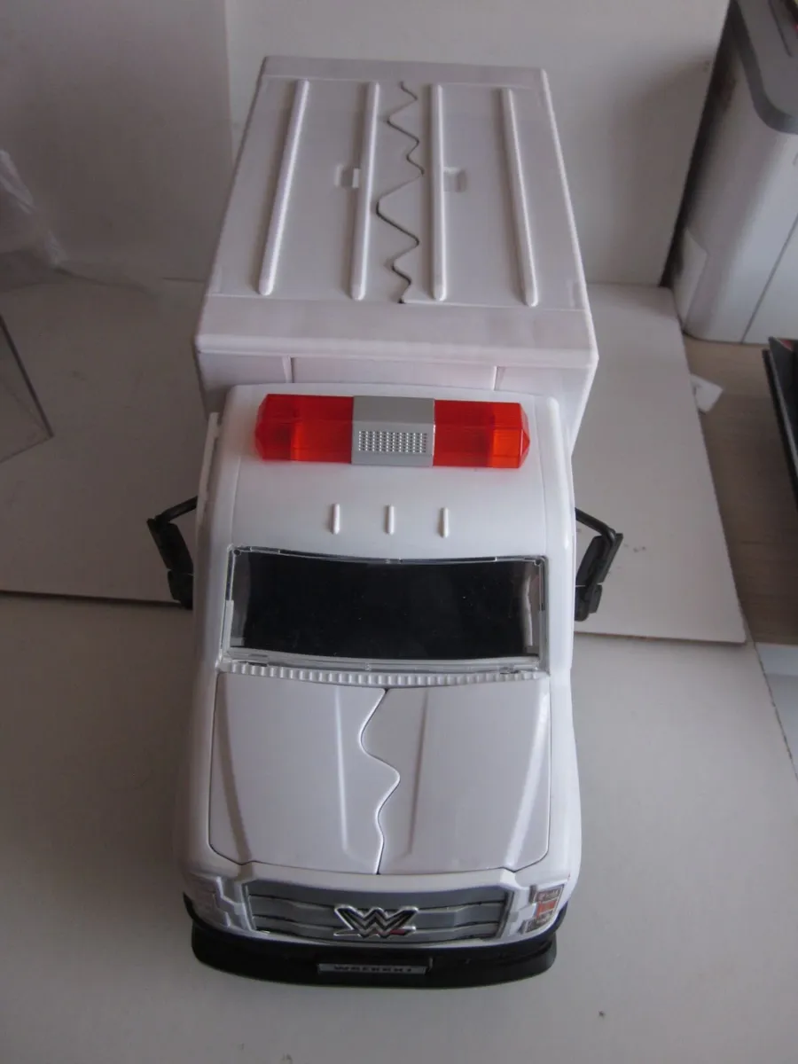 WWE Wrekkin Slambulance Breakway Vehicle - Image 3