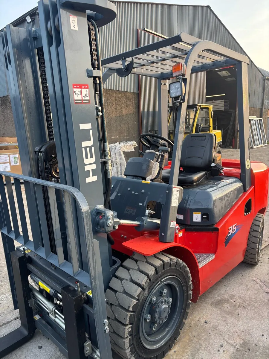 Heli Forklift 3.5 Tonne - Image 4