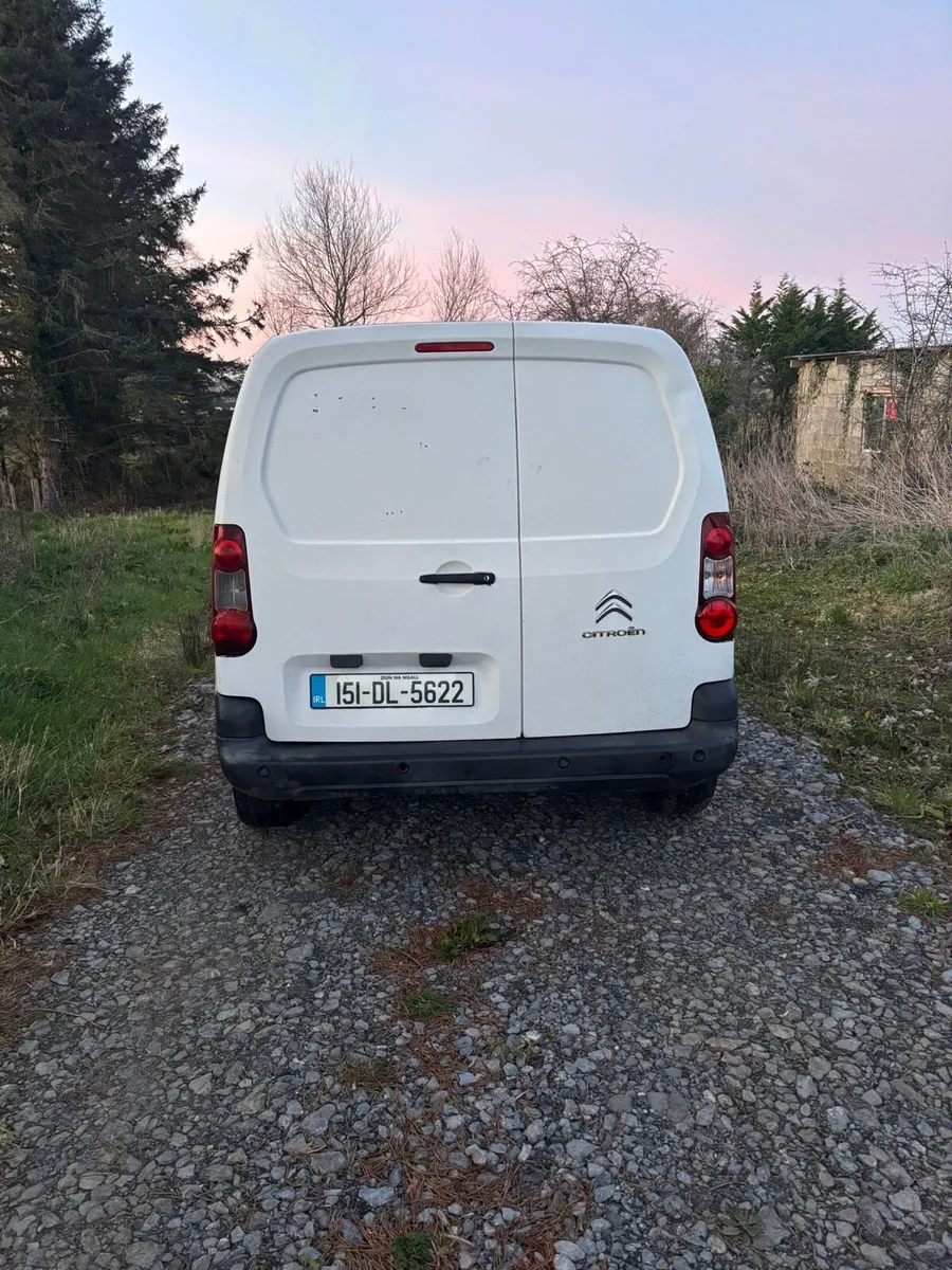 Commercial van - Image 4
