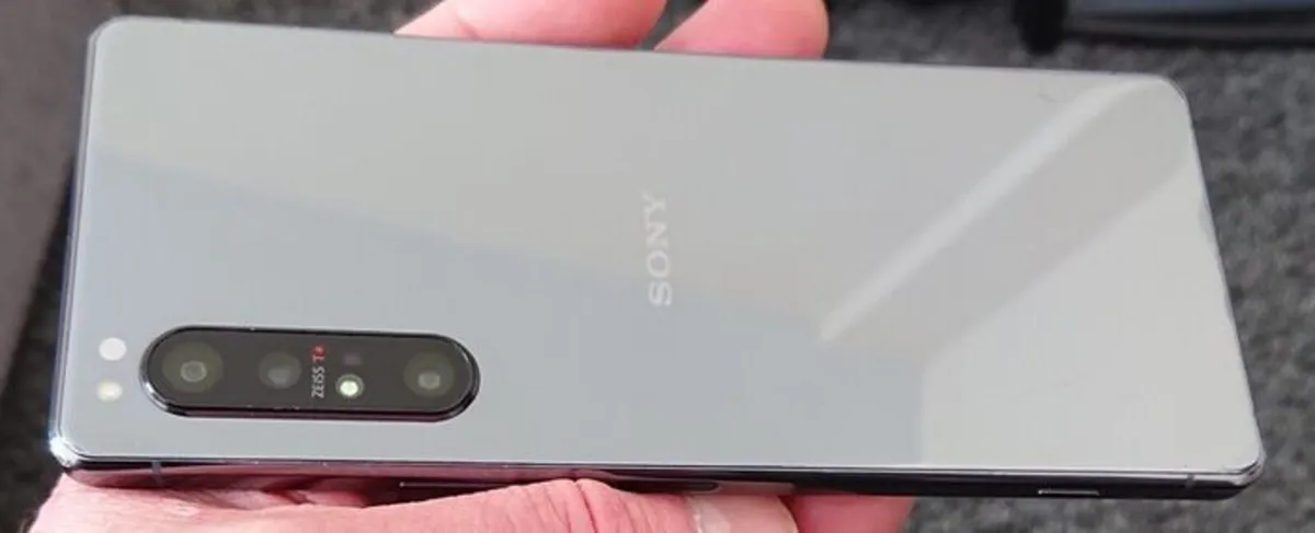 Sony Xperia - Image 2