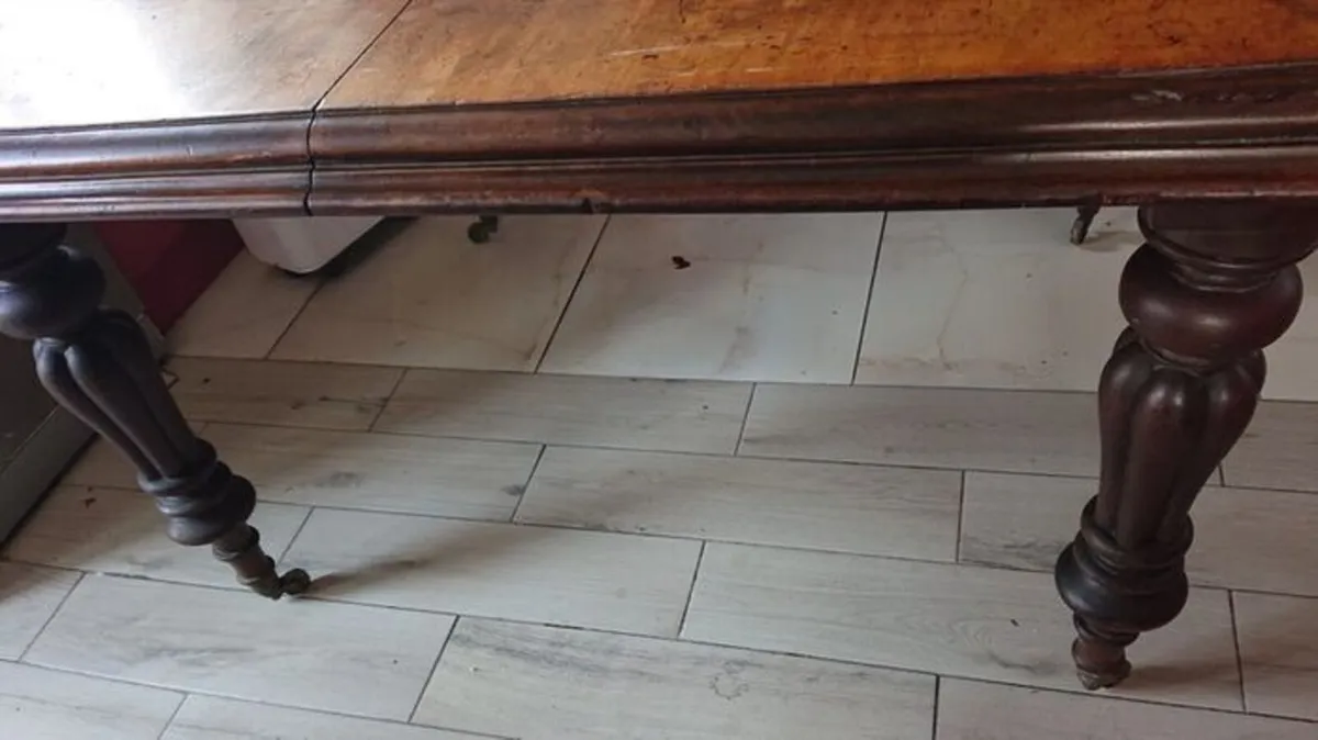 solid mahogany table - Image 2