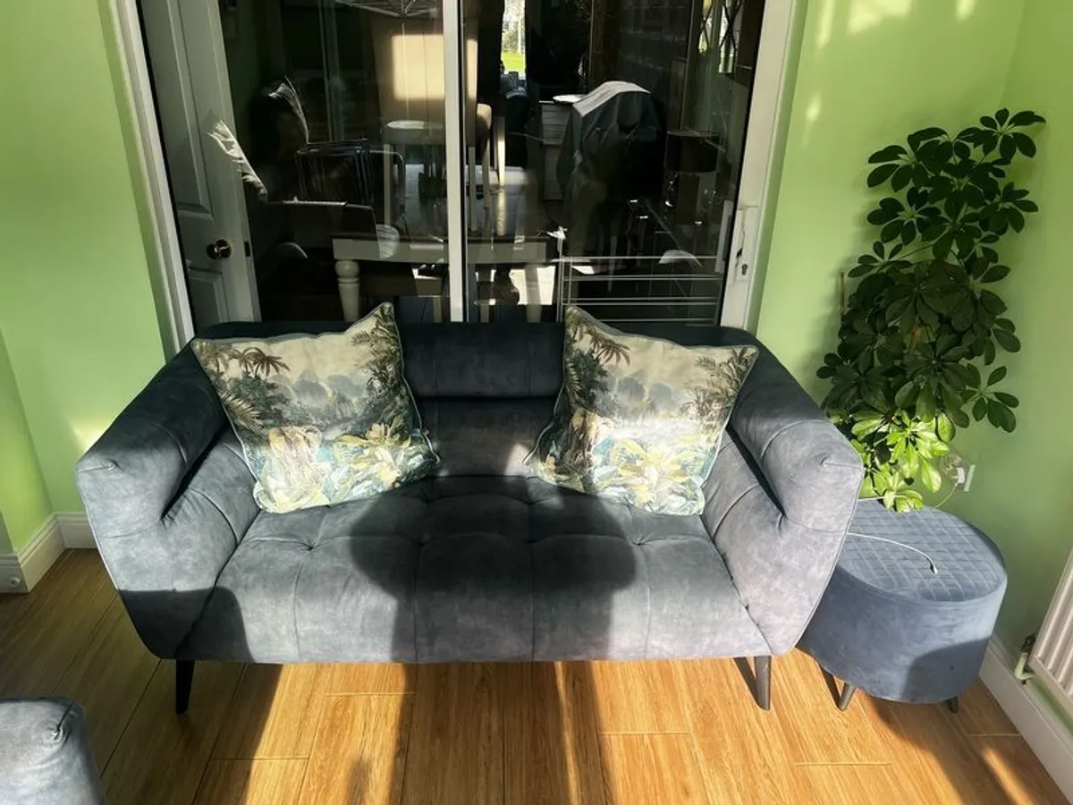 Tufted Velvet 3-Seater Sofa - Image 1