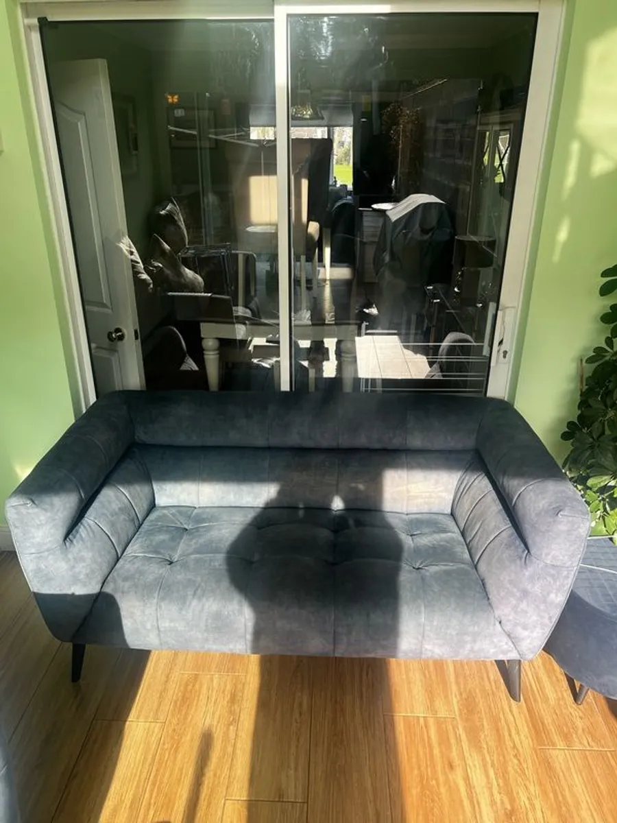 Tufted Velvet 3-Seater Sofa - Image 2